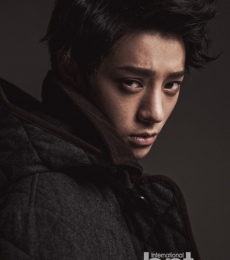 网络红人~歌手郑俊英大衣酷帅写真