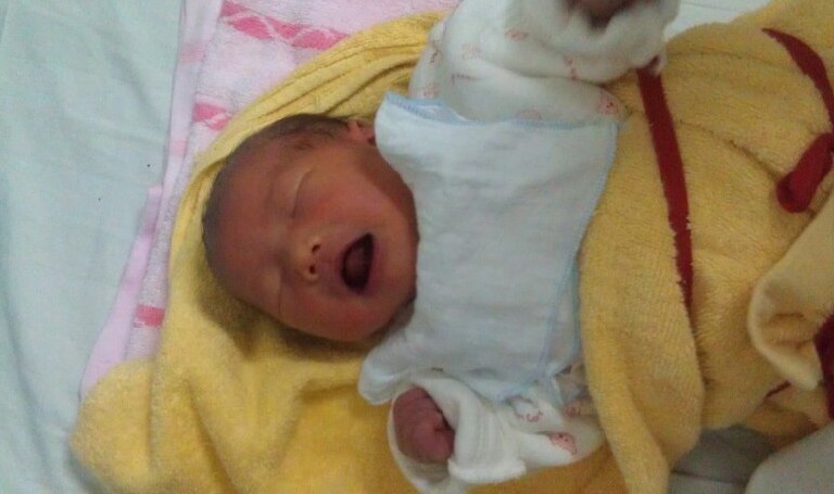 多囊卵巢+少精症 香港试管成功生子