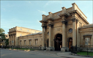 世界最大高校出版社——牛津大学出版社