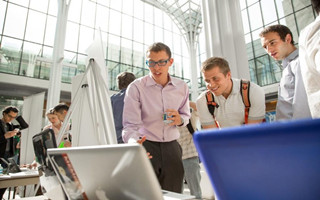 芝加哥大学首届“创新周”吸引各领域人才