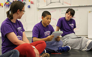 “小剧作家”携手戏剧专业学生将原创剧搬上舞台