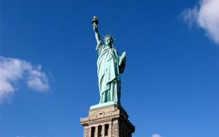 赴美留学生人数创新高