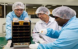 新加坡南洋理工大学卫星研究所两颗人造卫星成功发射