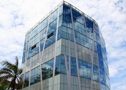 新加坡国立大学工程招募了两个突出的研究员