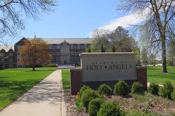 利用文书提升背景弥补语言弱势