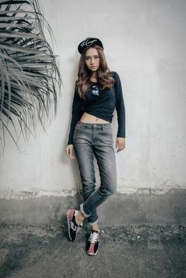 款号：993         颜色：红黑色