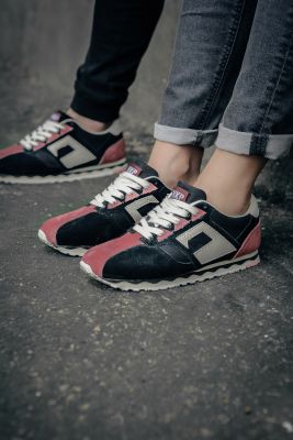 款号：993         颜色：红黑色