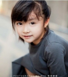 爆红小萝莉-安淇尔apple 萌翻你