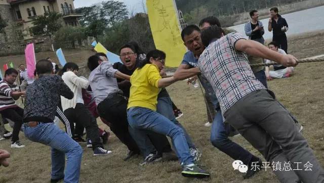 【企业工会活动分享】丽江椅业举行职工拔河比赛