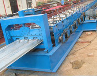 720型楼承板设备