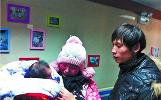 夫妻连生残疾儿 遗弃幼子随即后悔并寻回